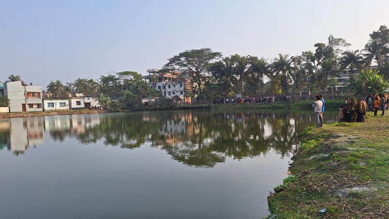 পুকুর থেকে মানুষের কলিজাসহ ৬ টুকরা দেহাংশ উদ্ধার , এলাকায় চাঞ্চল্য